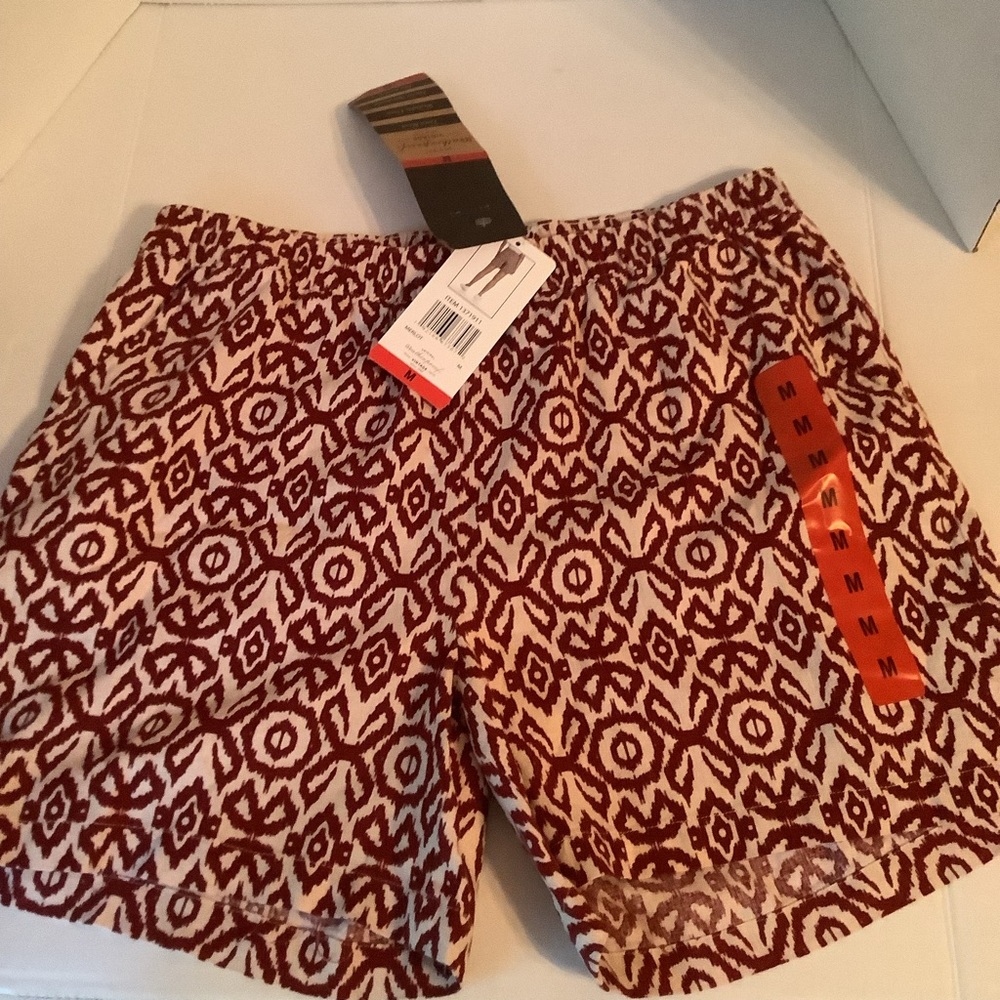Waterproof Vintage Shorts Merlot Size Medium New